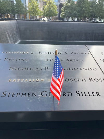 Welcome home holiday decor setup