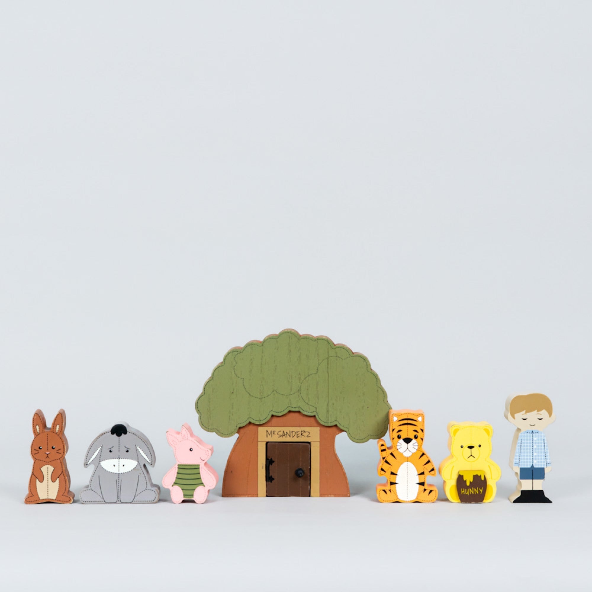 Winnie The Pooh Woodland Storybook Gift Set s/8