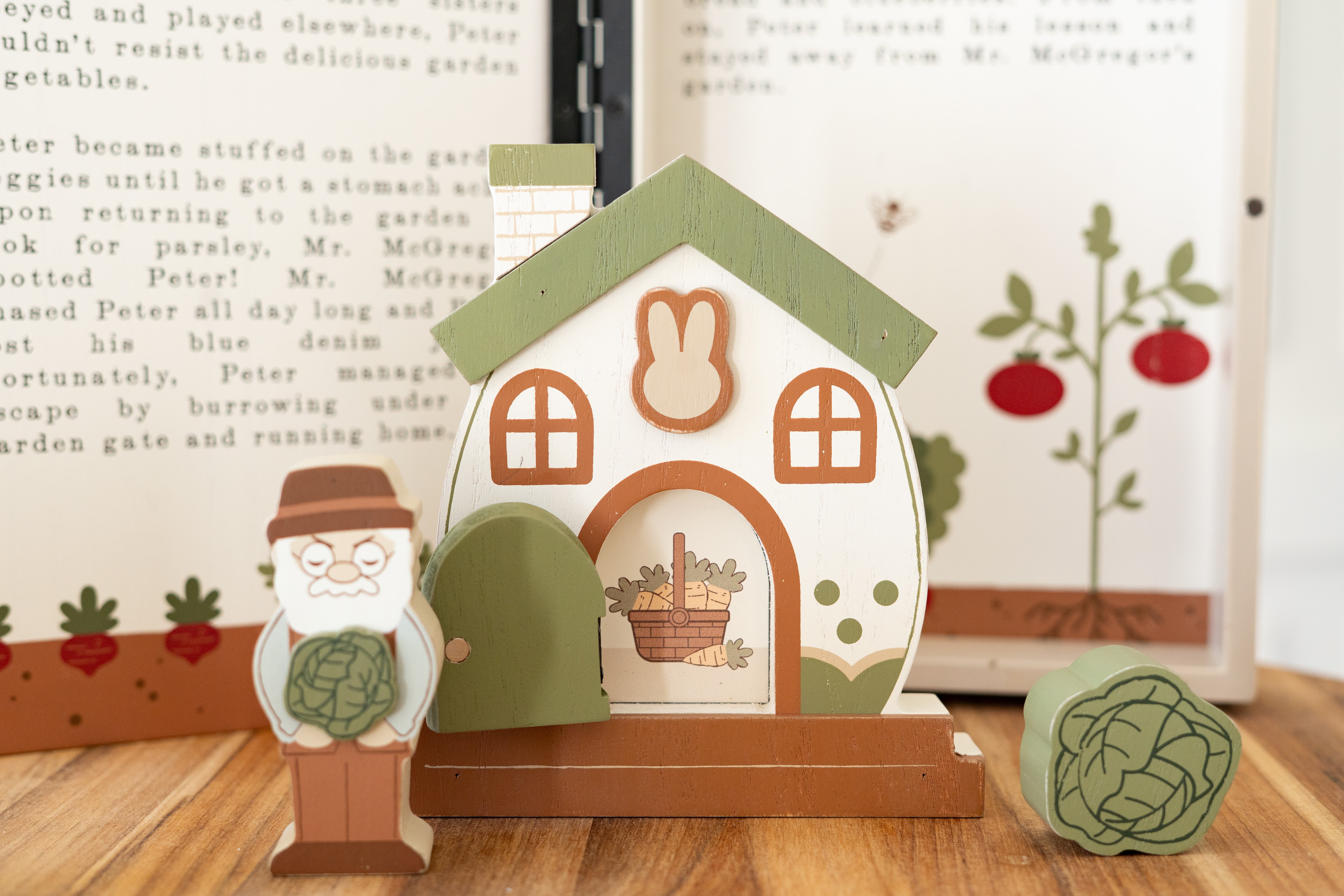 Peter Rabbit Woodland Storybook Gift Set s/8