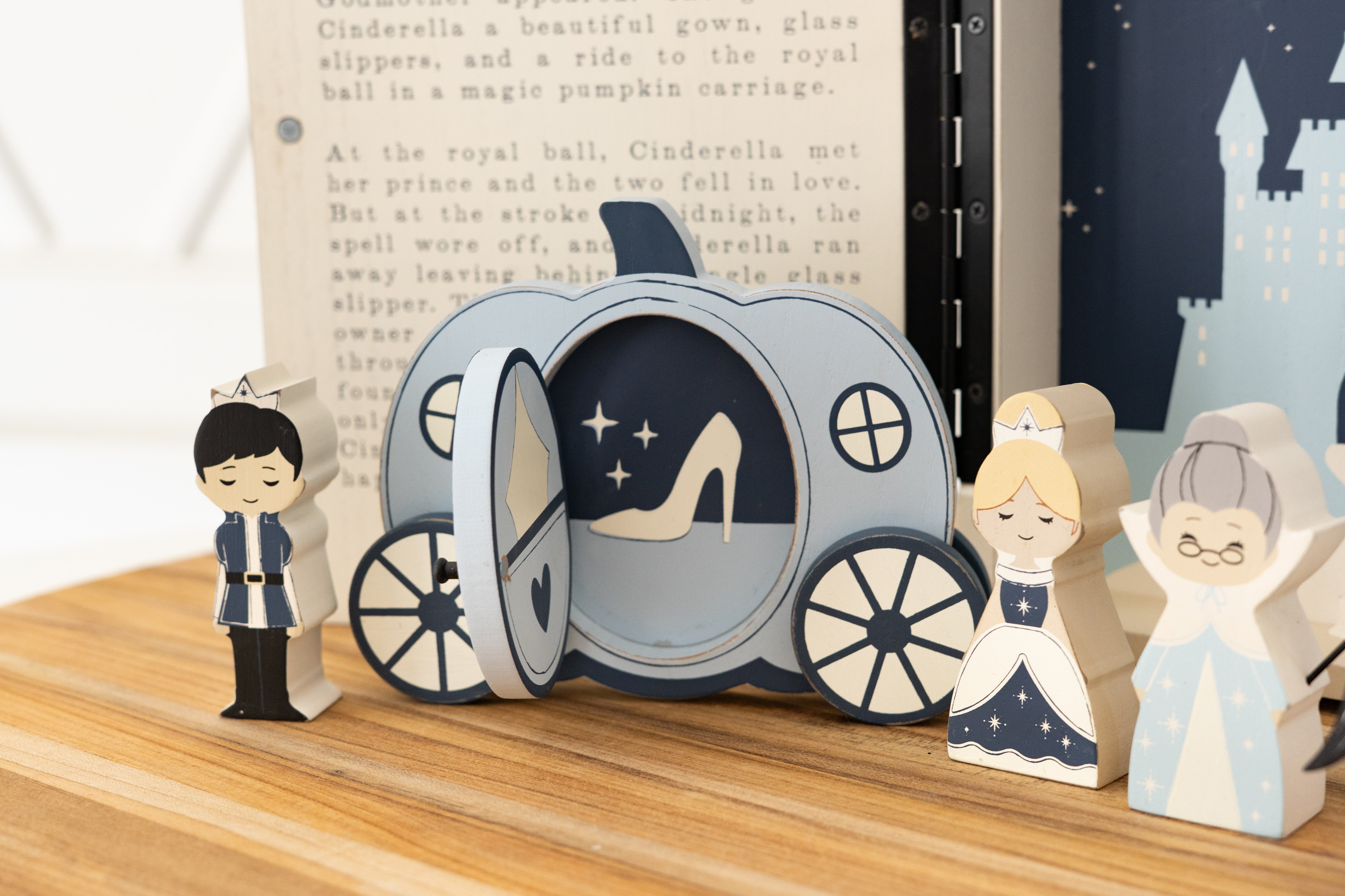 CINDERELLA Woodland Storybook Gift Set s/6